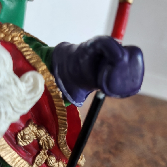 Lenox Bearing Wondrous Gifts Lynn Bywaters Santa 1998 - Picture 6 of 17